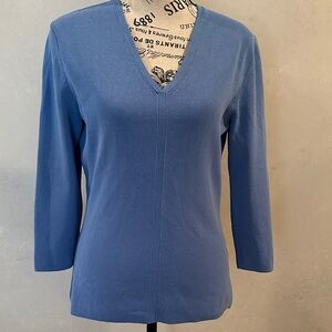 Blue V-Neck 3/4 Sleeve Sweater